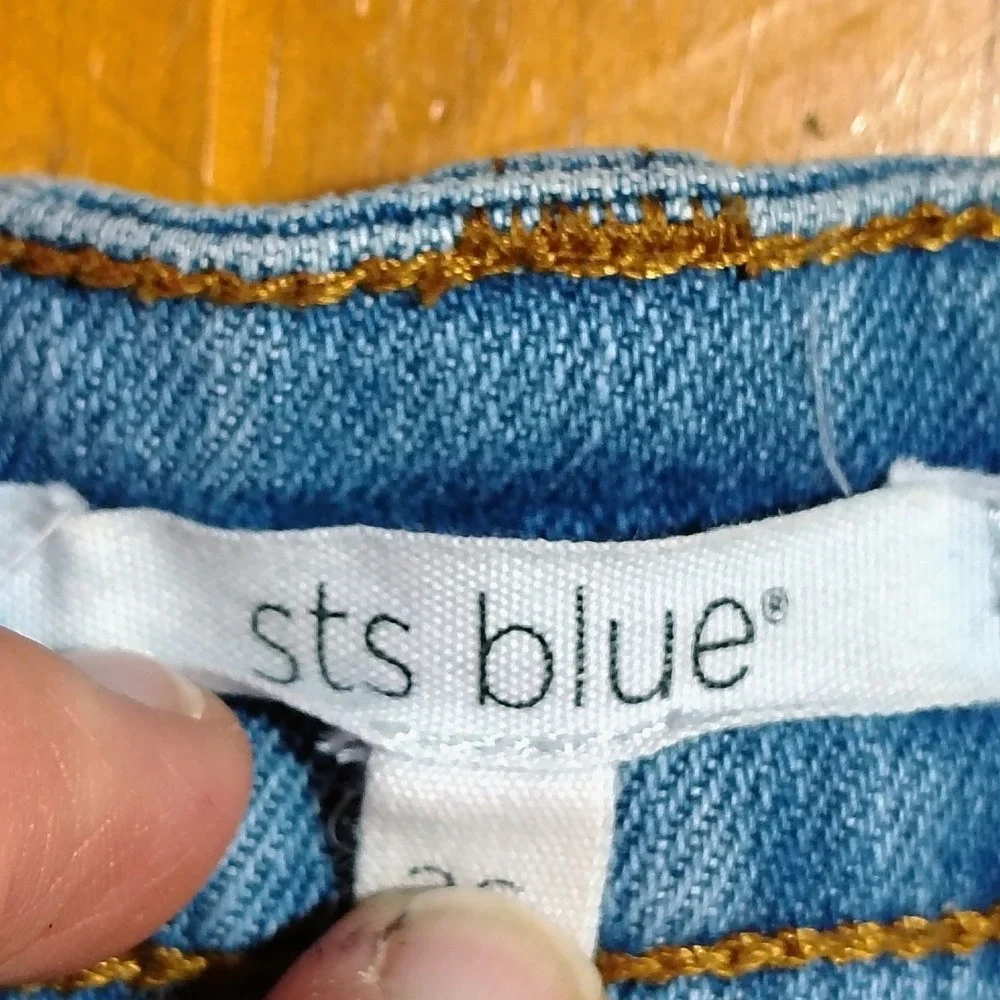 STS Blue Women's Kate High Rise Distressed Denim‎ Cutoff Shorts Size 26